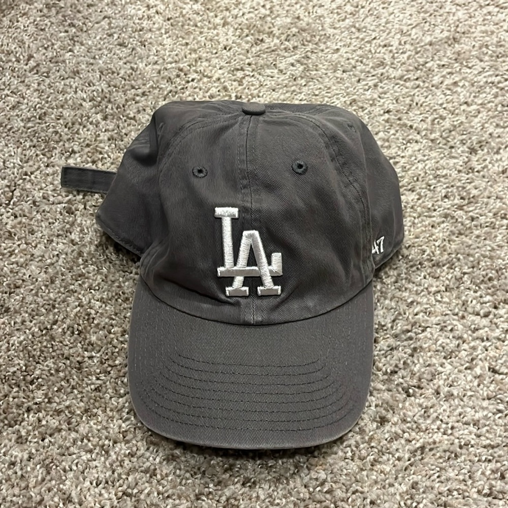 Grey LA cap